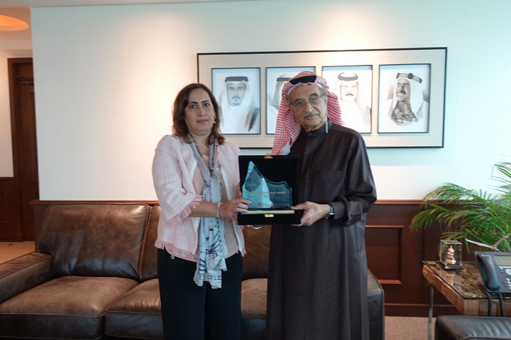 رئيس المجلس الأعلى للصحة يشيد بجهود وإسهامات مريم الجلاهمة