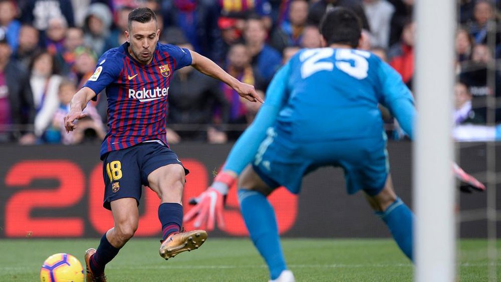 جوردي ألبا.. خطر يهدد ريال مدريد من الناحية اليسرى