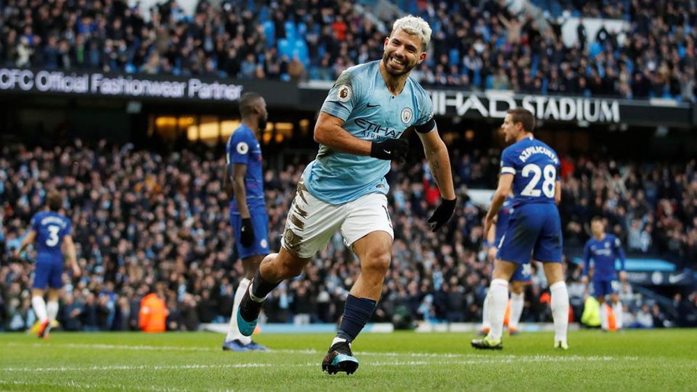 سيتي يمزق شباك تشيلسي بسداسية ويستعيد صدارة الدوري