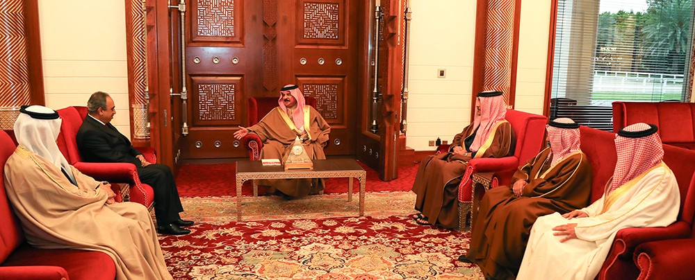 جلالة الملك المفدى يستقبل وزير البلديات ووكيل الزراعة والثروة البحرية