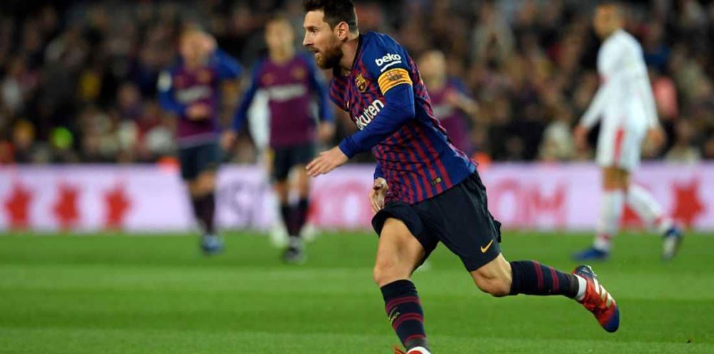 بعد تصريح "ما بعد ميسي".. برشلونة يطمئن جماهيره بعقد جديد