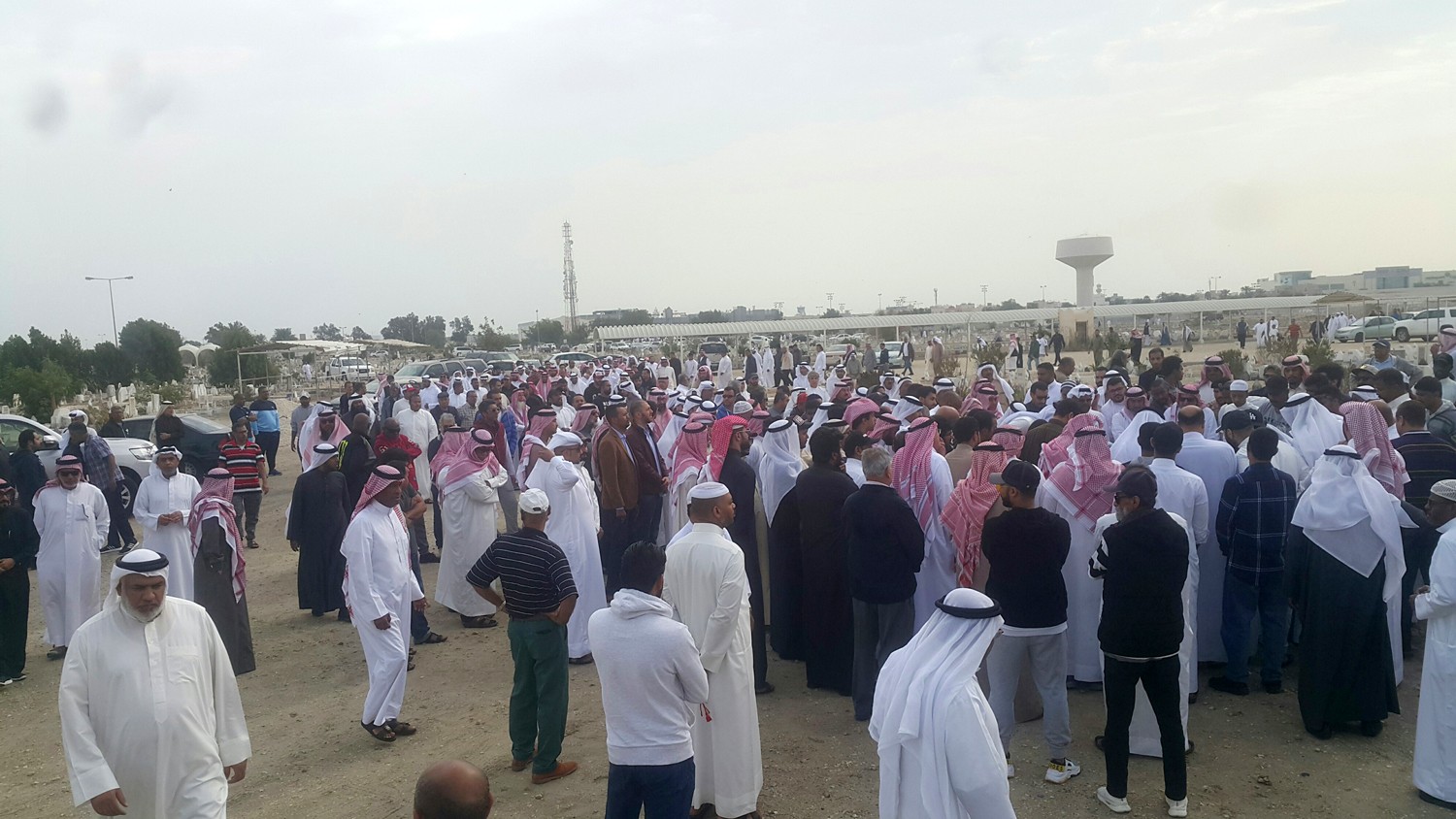 البحرين تشيع الفنان إبراهيم بحر إلى مثواه الأخير