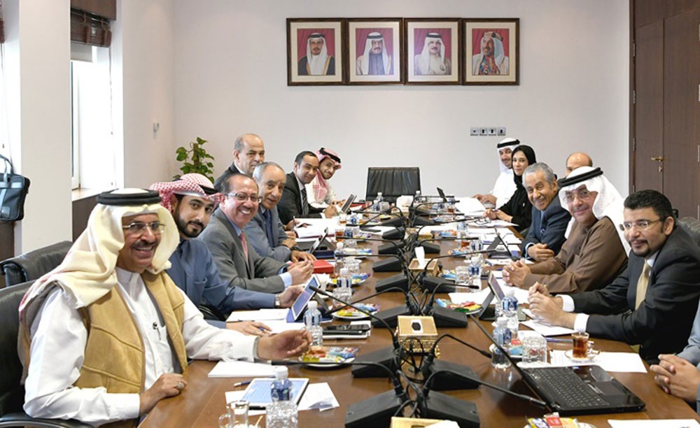 مالية الشورى توصي بالتمسك برفض تعديل قانون ديوان الرقابة المالية والإدارية
