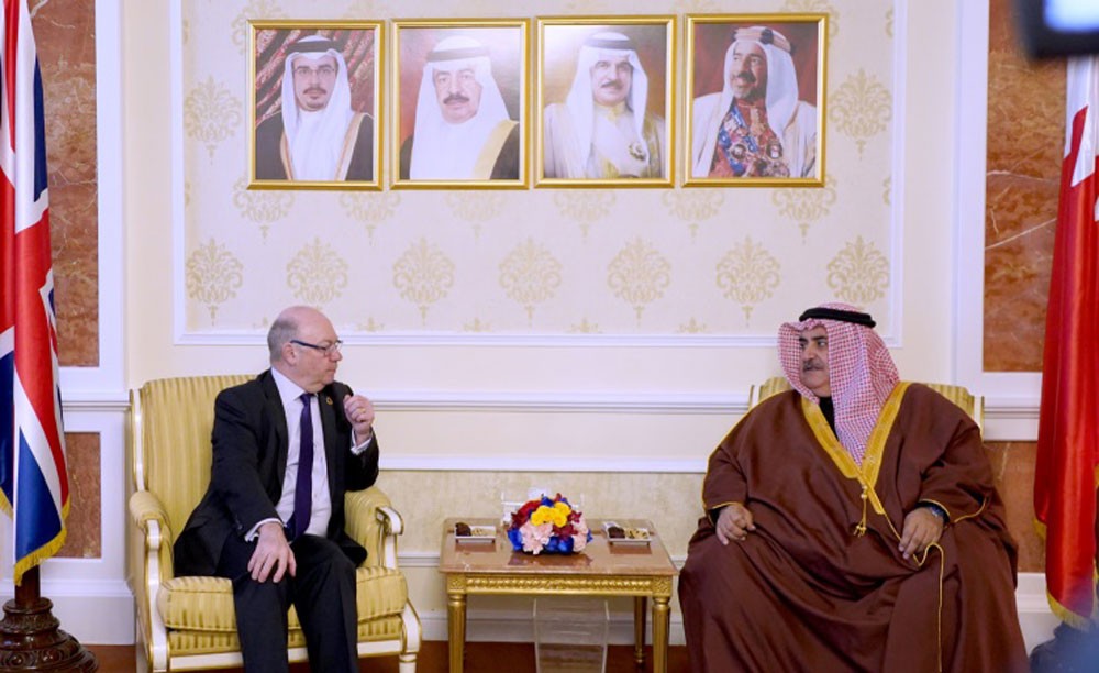 وزير الخارجية يجتمع مع وزير الدولة البريطاني