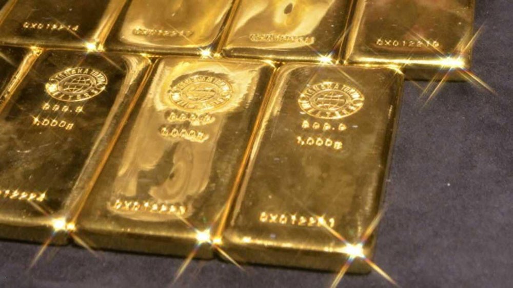 أسعار الذهب دون ذروة 10 أشهر