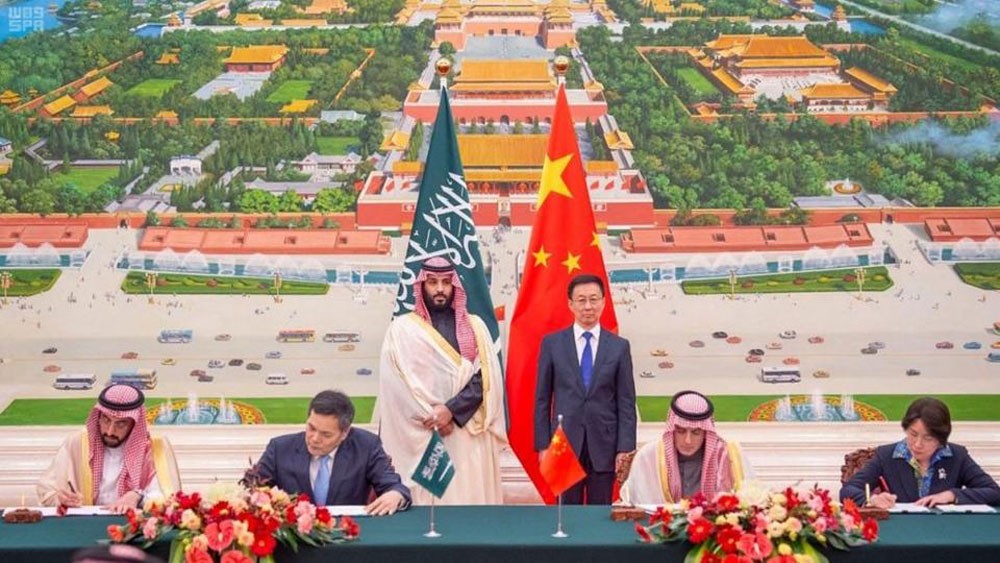 السعودية توقع 12 اتفاقية ومذكرة تفاهم مع الصين