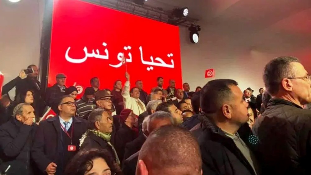 تونس.. أول استقالة في حزب الشاهد
