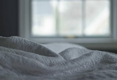  غطاء السرير والنظافة.. متى يجب عليك تغييره؟