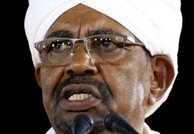 السودان.. قرارات مرتقبة للبشير والمهدي يرفض "العسكرة "