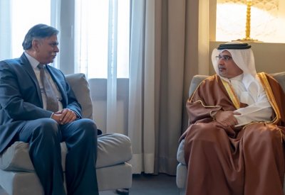 سمو ولي العهد يستقبل سفير جمهورية الهند