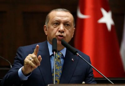 فورين بوليسي: حكومة أردوغان على موعد مع هزة قاسية