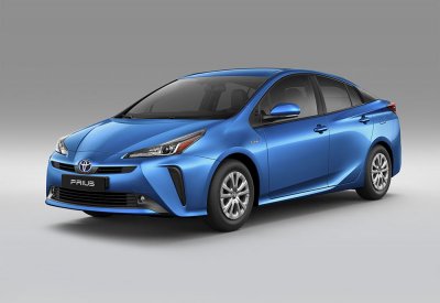 تويوتا تُطلق Prius 2019 الهايبرد بتصميم أنيق ومميز