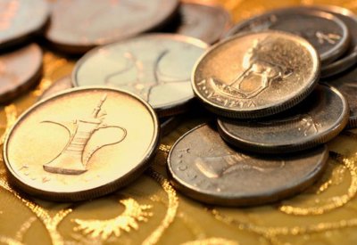 تراجع دخل الرسوم والعمولات لدى بنوك الإمارات