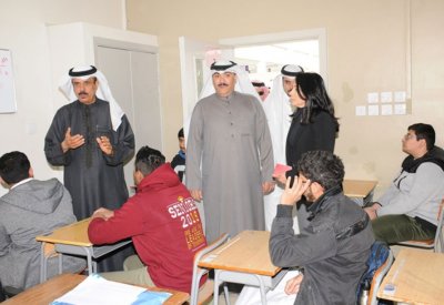 وزير التربية يتفقد سير الامتحانات الوطنية للصف الثالث الثانوي