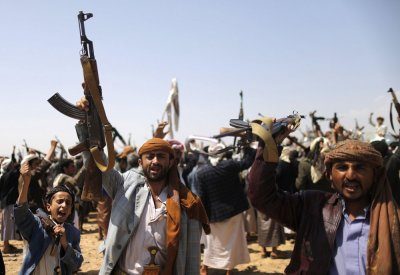 اليمن.. مصرع وجرح 70 حوثياً بينهم قيادي غربي صعدة