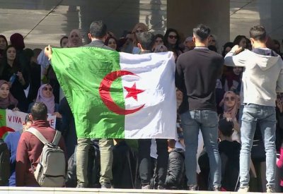 تظاهرات جديدة للطلاب وسط العاصمة رافضة لترشح بوتفليقة