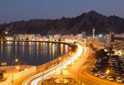 موديز تخفض التصنيف السيادي لـ"مسقط" مع نظرة سلبية