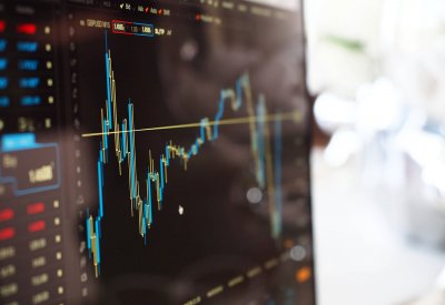 خروج 80 مليار دولار من أسواق الأسهم المتقدمة
