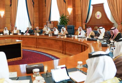 رئيس الوزراء يوجه بتسليم مفاتيح 500 وحدة سكنية بشرق الحد فوراً