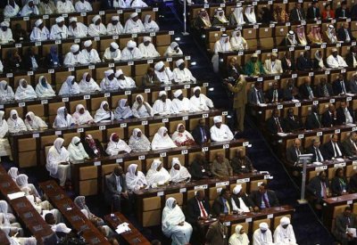 البرلمان السوداني يخفض مدة حالة الطوارئ