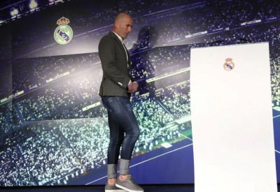 زيدان يعد جماهير ريال مدريد بـ"التغيير"