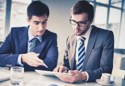 نصيحة تمكنك من تفادي زميل العمل "المزعج"