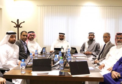 إيقاف 3 لاعبين لست مباريات.. وتغريم الناديين لتصرفات الجماهير