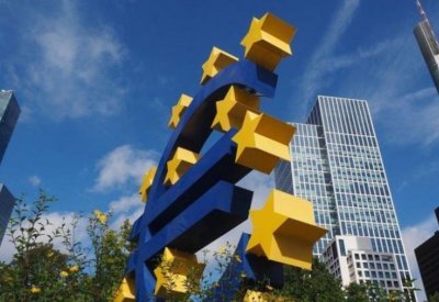 الاتحاد الأوروبي يتبني قائمة سوداء جديدة للملاذات الضريبية