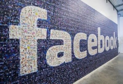 "فيسبوك" تعتذر لمستخدميها عن الخلل أمس وتدرس تعويضات