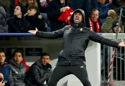 مدرب ليفربول يوزع هداياه: لاعب يستحق كتابا والآخر أغنية
