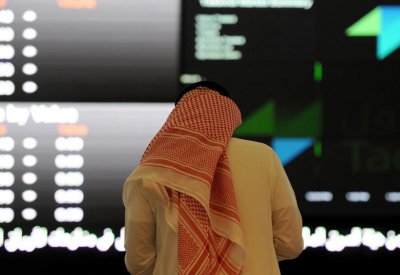 تداولات نشطة ترفع السيولة والمخاطر بالبورصات العربية