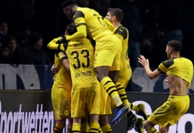 دورتموند يهزم هرتا برلين بصعوبة ويتصدر مؤقتاً