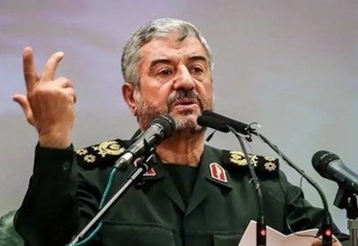 الحرس الثوري يعترف: جنّدنا 200 ألف عنصر بالعراق وسوريا