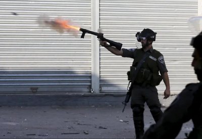 إسشتهاد فلسطيني وإصابة آخر بنيران الاحتلال بالضفة الغربية