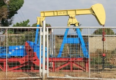 توقف واردات أميركا من نفط فنزويلا بعد فرض عقوبات
