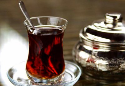 خطر قاتل للشاي الساخن.. احذروه!