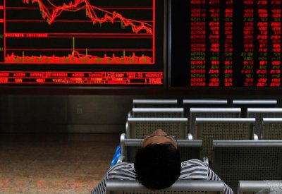 ما الذي يحدث في أسواق المال.. تصحيح أم بداية أزمة؟