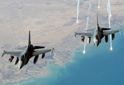 اليمن.. غارات للتحالف على معسكرات للحوثيين في صنعاء
