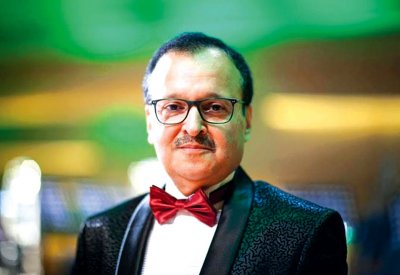 سيرة وحيد الخان بجامعة البحرين