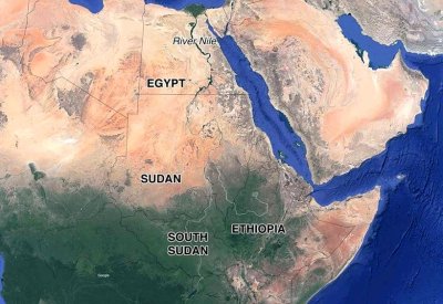 انطلاق أول رحلة سياحية بين مصر والسودان عبر ممر "بحيرة ناصر"