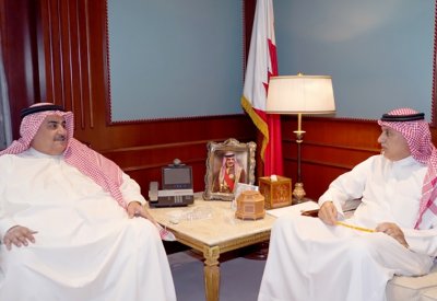 معالي وزير الخارجية يستقبل وزير الصناعة والتجارة والسياحة