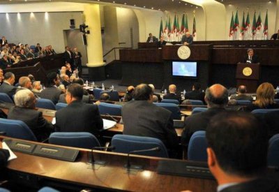 الجزائر.. استقالة نواب حزب العمال من البرلمان