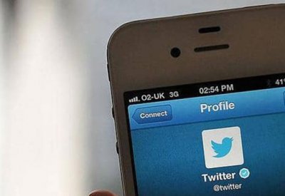  "خدعة 2007" تجتاح تويتر.. والشركة تعلق بنصيحة