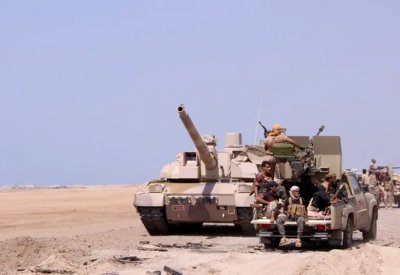مقتل 30 حوثياً بينهم قيادي في كمين للجيش اليمني بالضالع