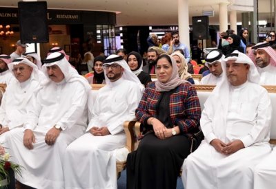 لجنة التواصل المجتمعي تشارك في فعالية (لنضيء حياتهم)