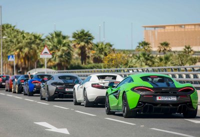 ماكلارين البحرين تنظم موكباً حصرياً لملاك ماكلارين
