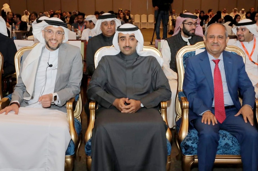 معالي وزير النفط يفتتح مؤتمر فلك للتفكير