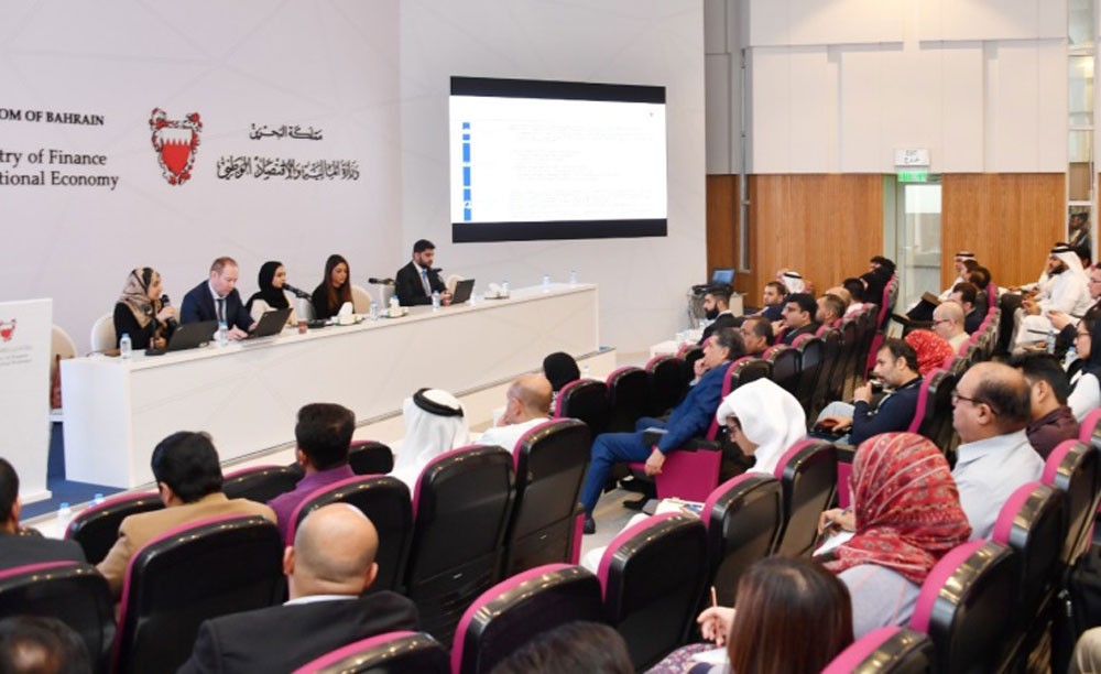 الجهاز الوطني للإيرادات يعقد ورشتي عمل لقطاع التعليم والرعاية الصحية