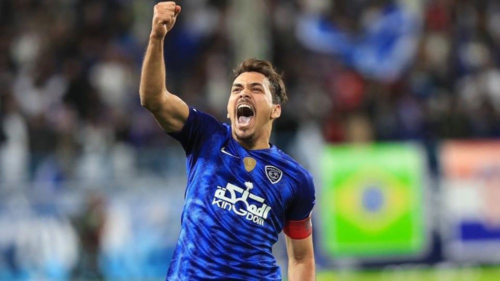 "ليكيب" تضع إدواردو الهلال إلى جانب نيمار وميسي