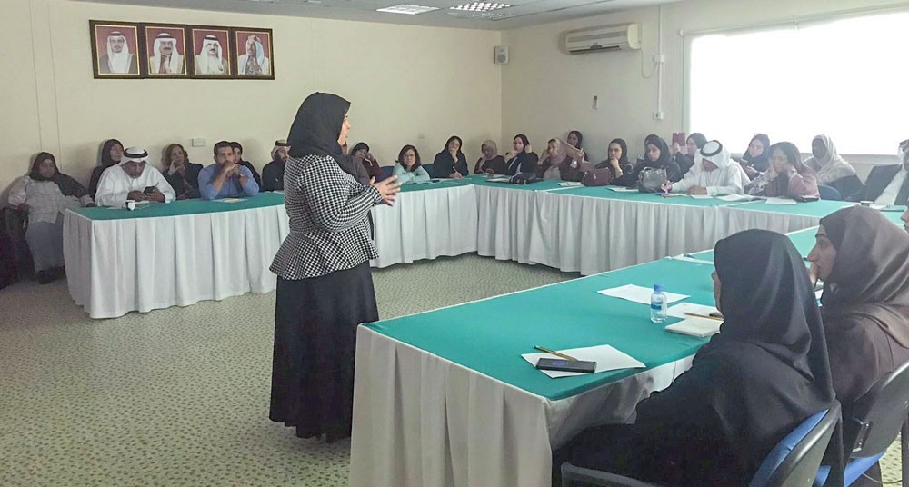 التركيز على "المشروعات التنموية المراعية لاحتياجات المرأة"